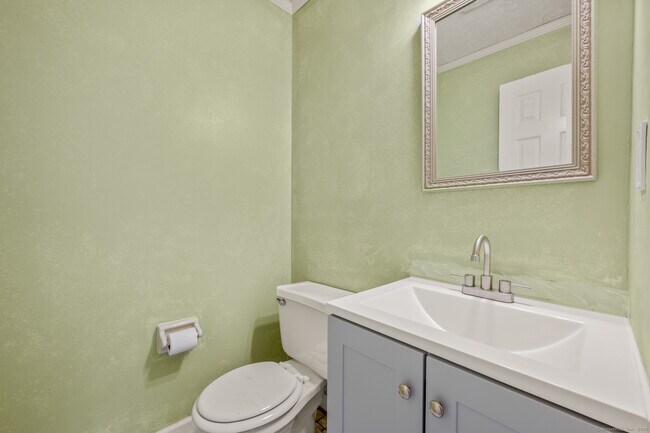 Building Photo - 250 Conestoga Way