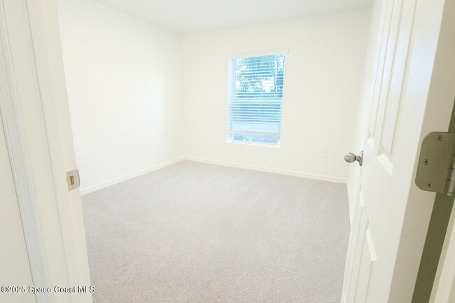 Building Photo - 511 Trumpet St SW