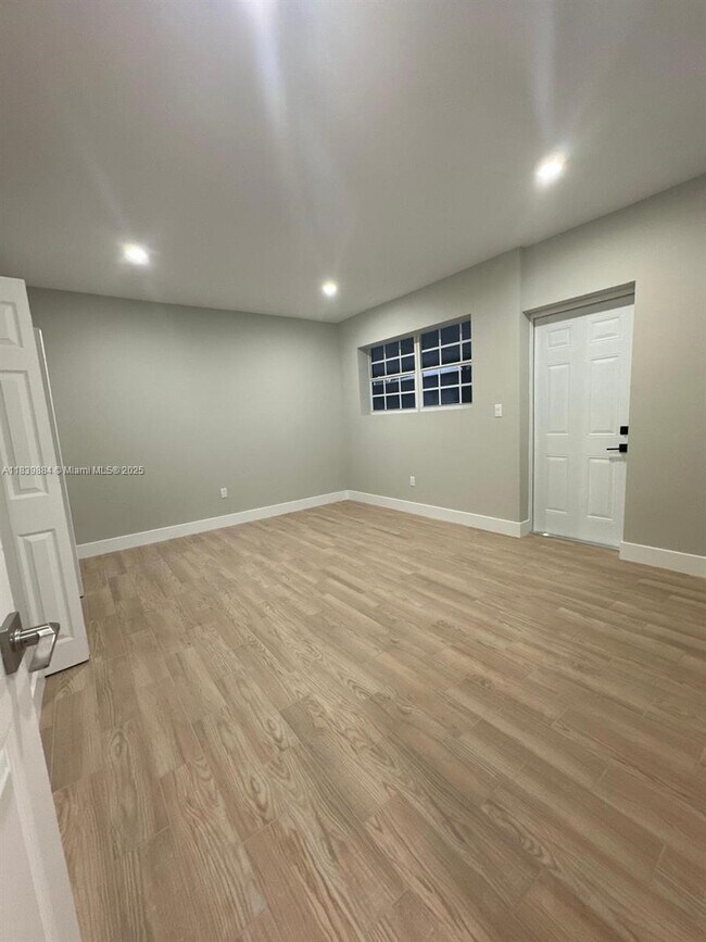 Building Photo - 3095 W Flagler St
