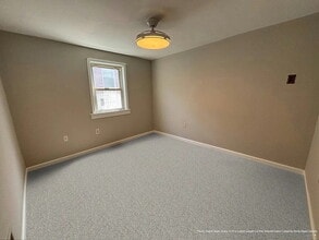 Building Photo - Comfortable, clean, charming 3-bedroom detached home with backyard. Conveniently located in Lower...