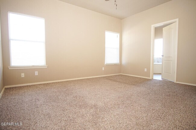 Building Photo - 12945 Hueco Hill Dr