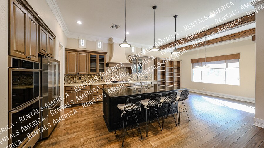 Building Photo - 28806 N 67th Dr