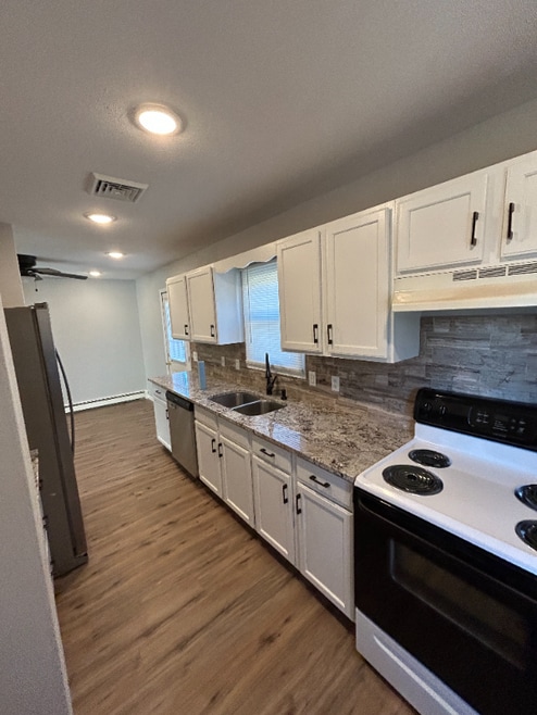 Building Photo - 132 Jackson St