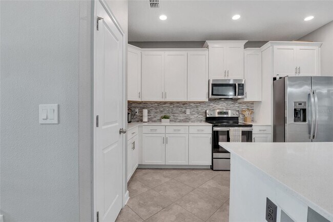 Building Photo - 5954 Cypress Hill Rd