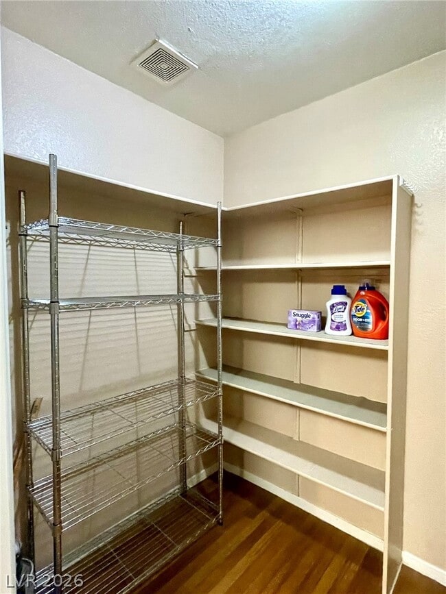 Building Photo - 2120 Ramrod Ave