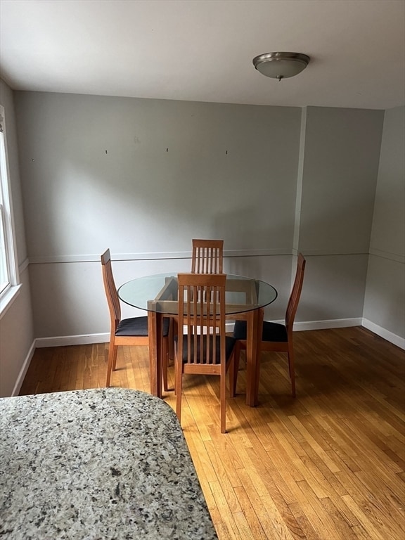 Building Photo - 5 Linden St