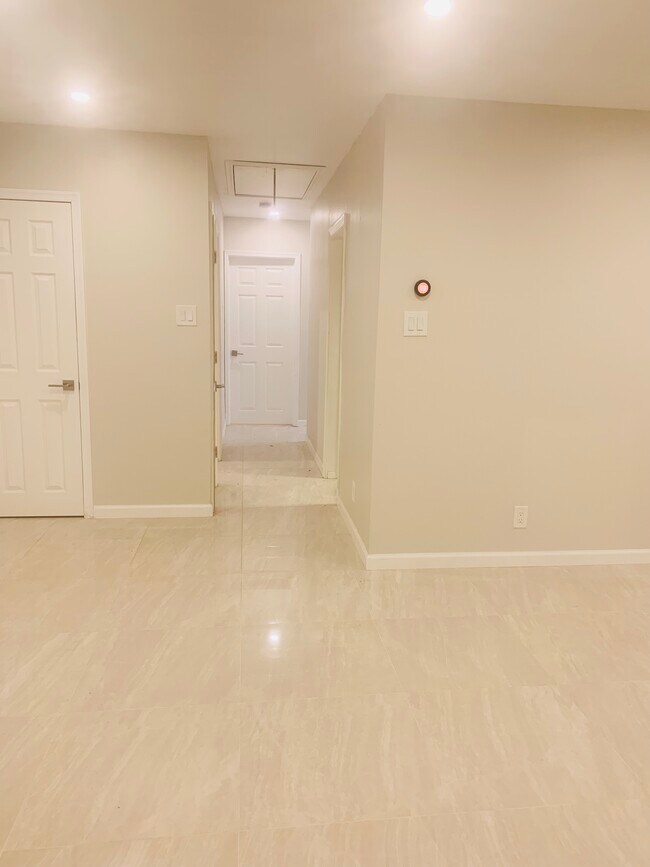 Building Photo - 3134 Stoney Creek Rd