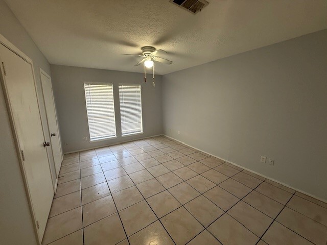 Building Photo - 2442 Spring Dusk Ln