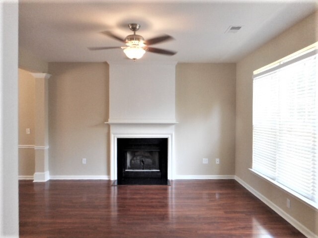 Building Photo - 4006 Shire Ct