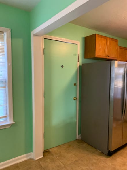 Building Photo - 19354 Seminole