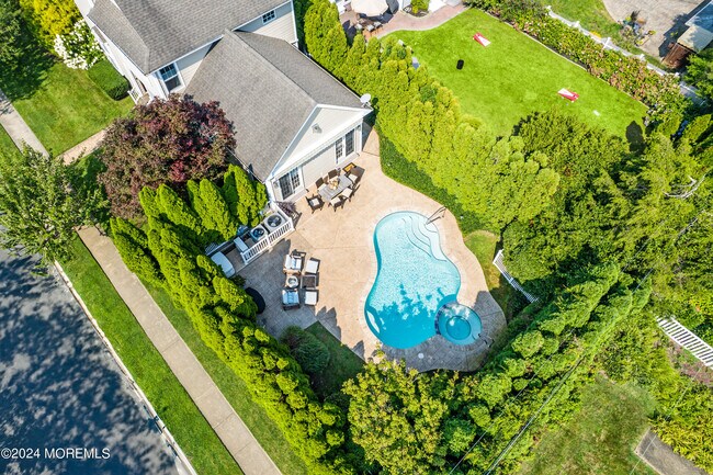 Building Photo - 118 Beacon Blvd