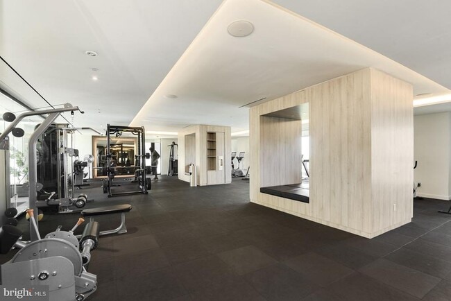 Building Photo - 1650 Silver Hill Dr