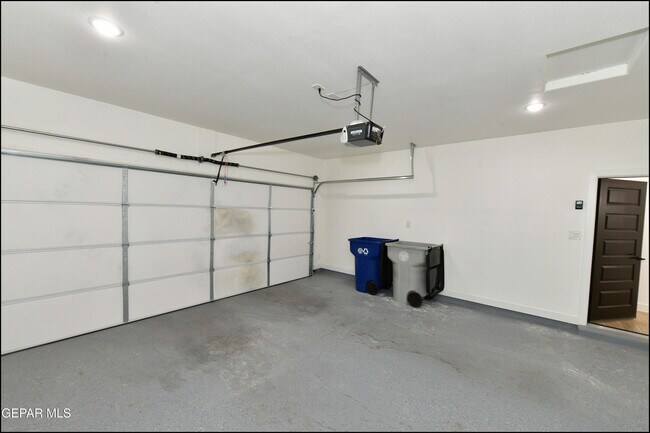 Building Photo - 7913 Mitzie Ram Pl