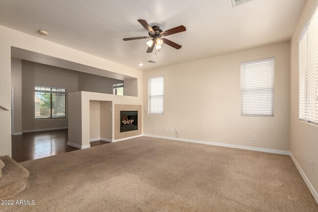 Building Photo - 17410 W Holland Ln