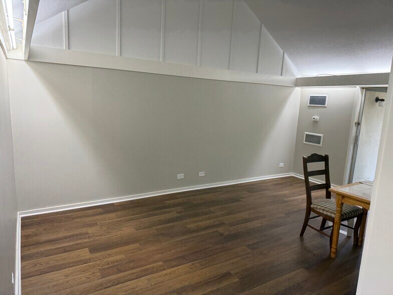 Building Photo - 130 Fairway Ave