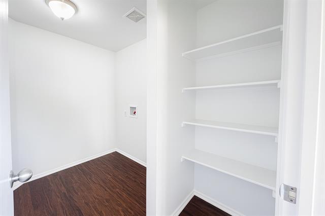 Building Photo - 8929 Sun Haven Way