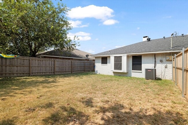 Building Photo - 9672 Windy Ridge Rd