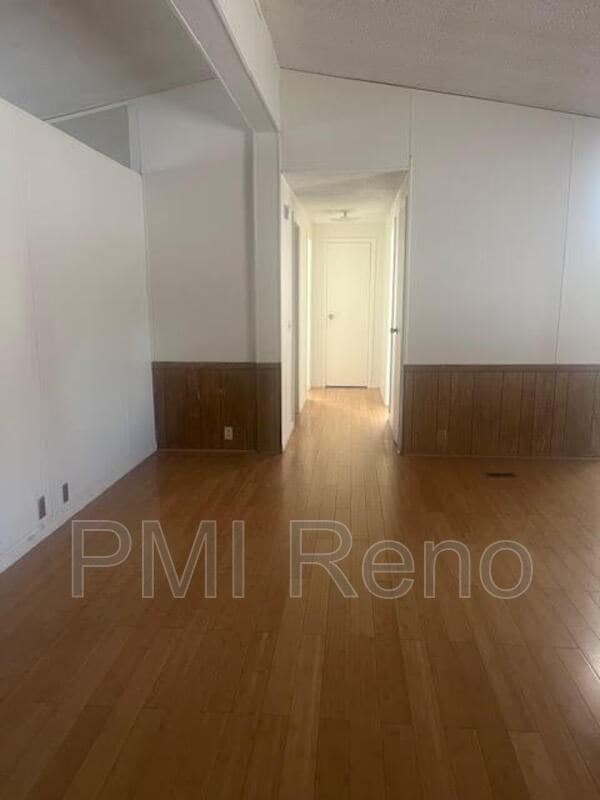 Building Photo - 5580 Paullo Ln