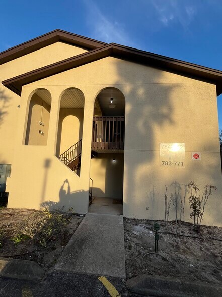 Building Photo - 1255 Ponce Island Dr