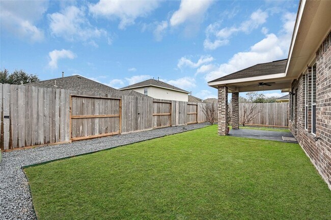 Building Photo - 7531 Oakwood Canyon Dr