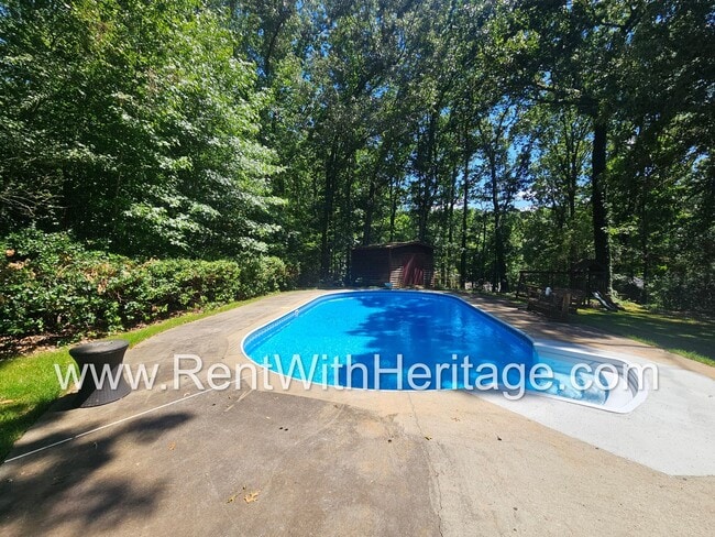 Building Photo - WOW! GORGEOUS HOME / PARTIAL FINISHED BASEMENT / RESORT STYLE POOL/ ALEXANDER HIGH SCHOOL