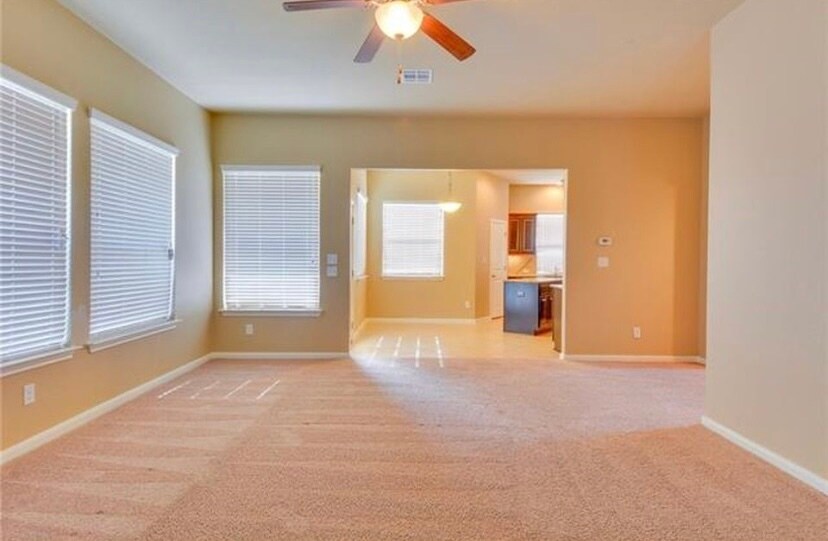 Building Photo - 2036 Ramage