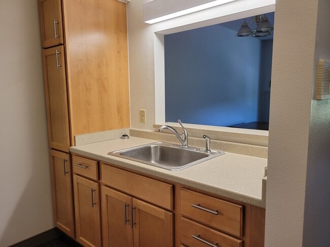 Building Photo - 741 S Illinois Ave