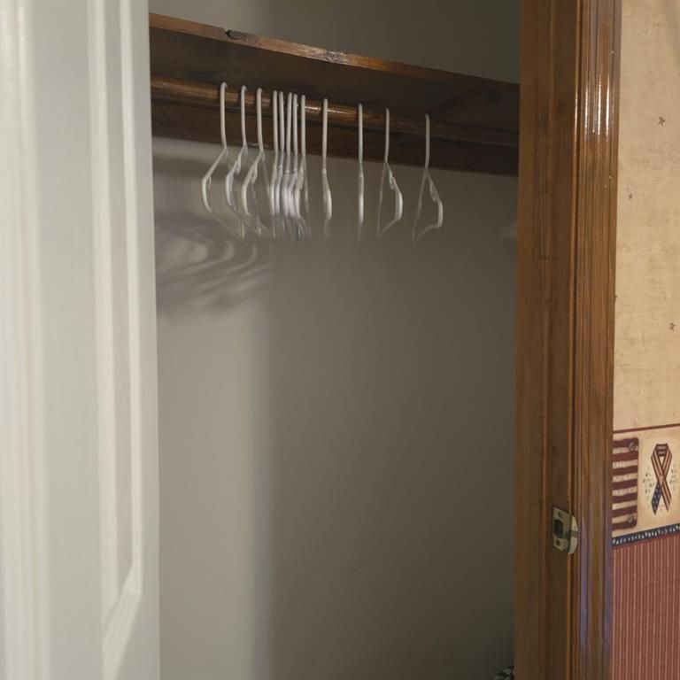 Building Photo - 3666 Lakewood Ct