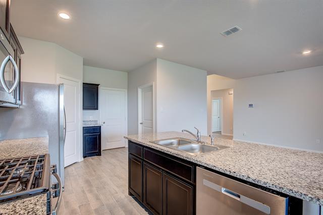 Building Photo - 8504 Wildwest Dr