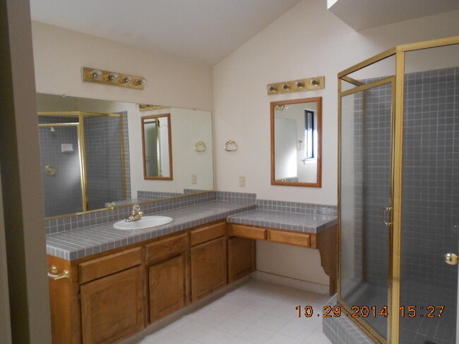 Building Photo - 1807 E Brandon Ln