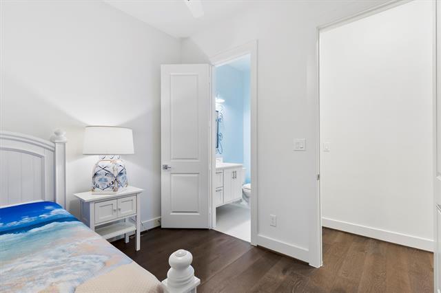 Building Photo - 15875 Spectrum Dr