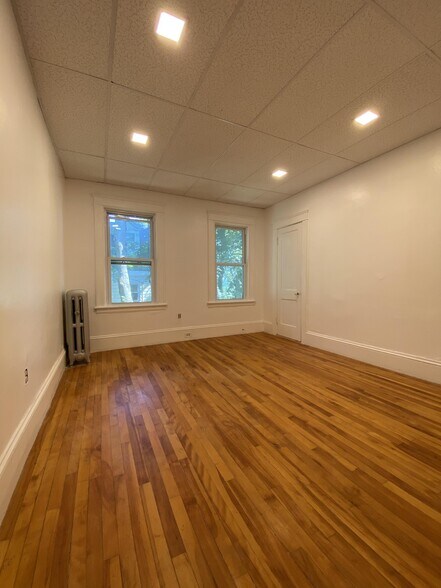 Building Photo - 51 S Lenox St