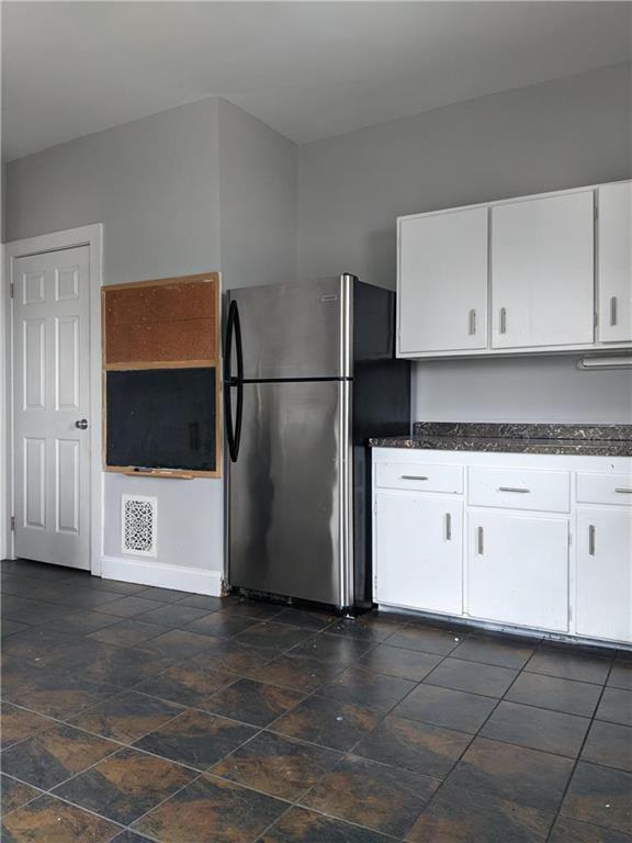 Building Photo - 921 High St