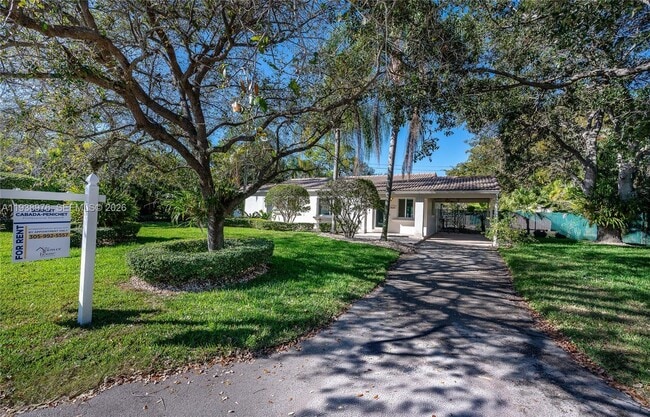 Building Photo - 5626 SW 69th Ave