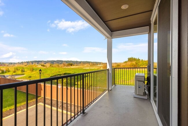 Building Photo - 19340 NE 69th Cir