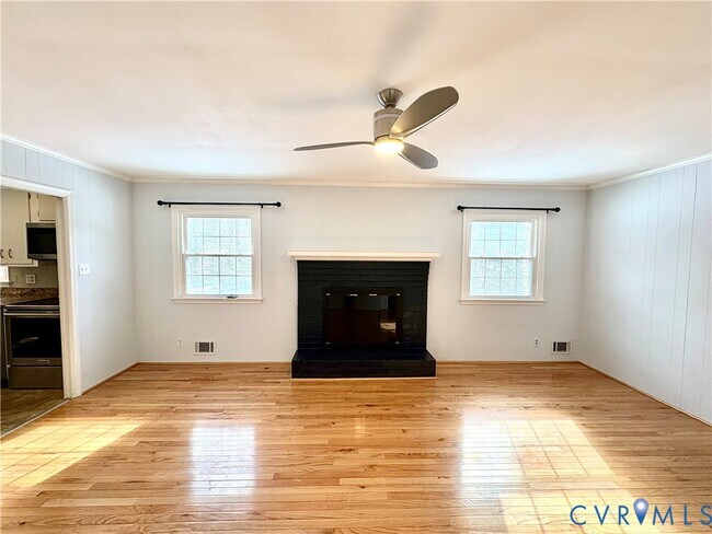 Building Photo - 11011 Pennway Dr