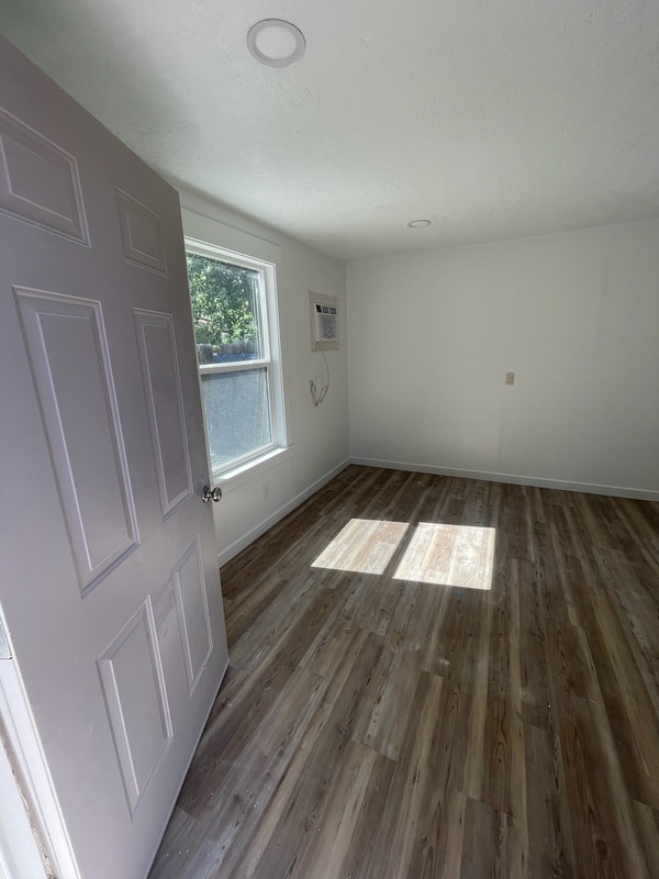 Building Photo - 3718 Custer Dr
