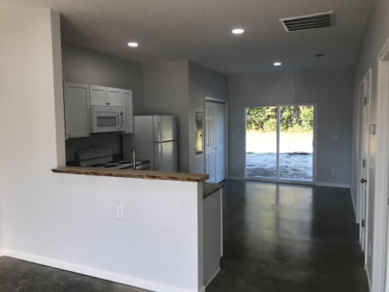 Building Photo - 3621 Tanner Ln