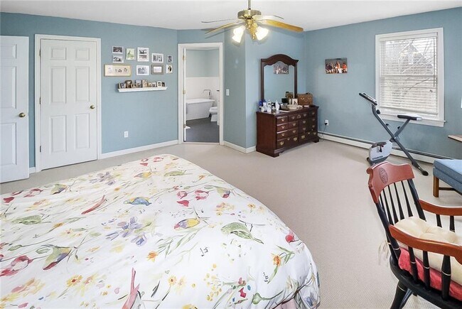 Building Photo - 641 Middle Rd