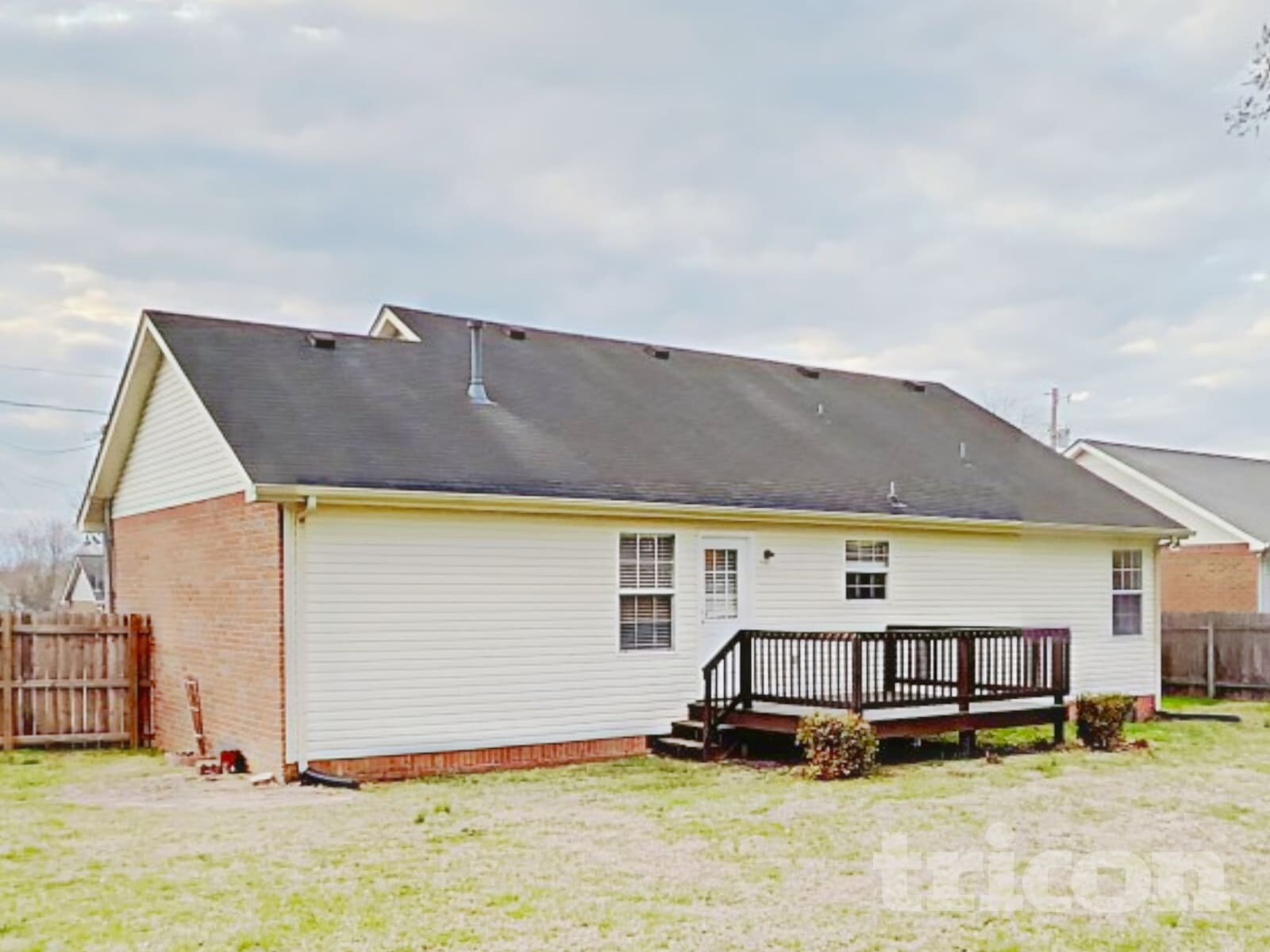 Building Photo - 1218 Bolton Dr