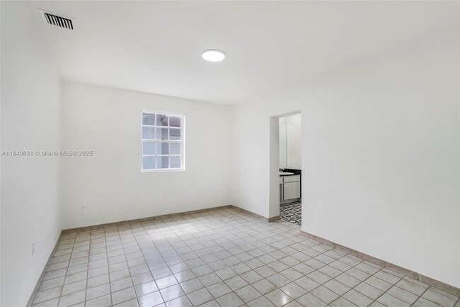 Building Photo - 2360 SW 11th Terrace