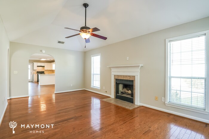 Building Photo - 376 Walker Way