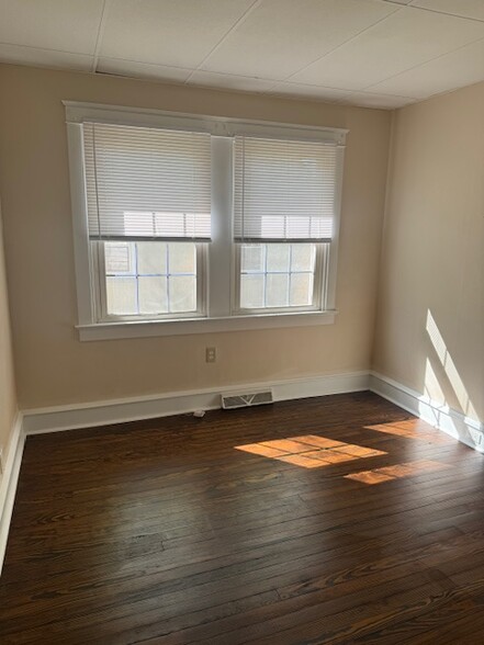 1st Bedroom - 9 S Brandywine St