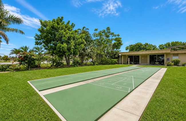 Building Photo - 55+ Community 2/2, Free Water, Pool, Exercise Room