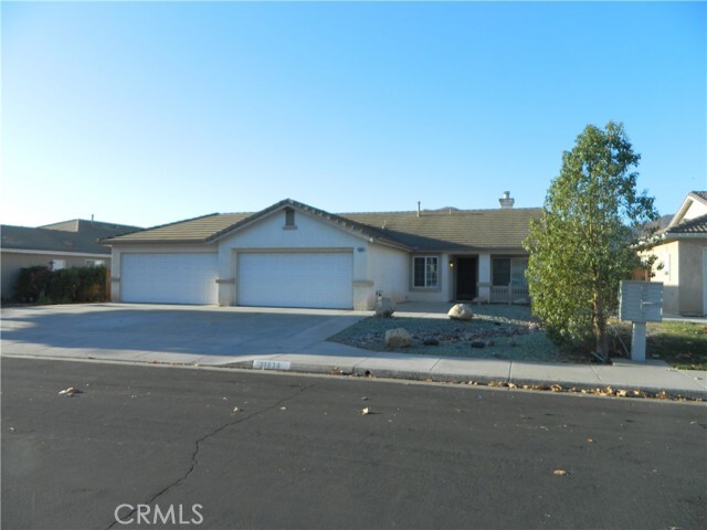 Building Photo - 21839 Heliotrope Ln