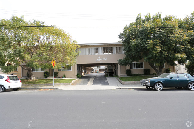 Primary Photo - 156 S Laurel St