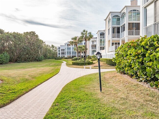 Building Photo - 5670 Jimmy Buffett Mem Hwy