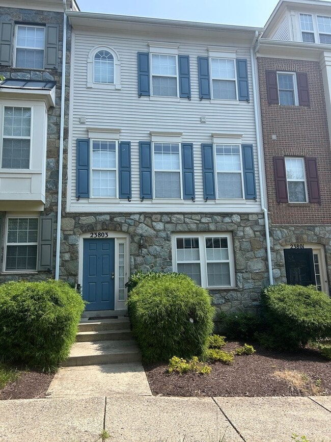 Primary Photo - Clarksburg Townhouse