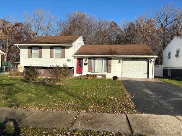 Building Photo - 201 E Rose St