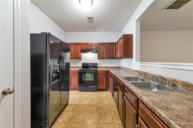Building Photo - 2306 Bigwood Trail